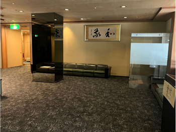 経年劣化したカーペットの張替え施工後