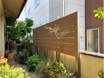 樹脂フェンスを設置