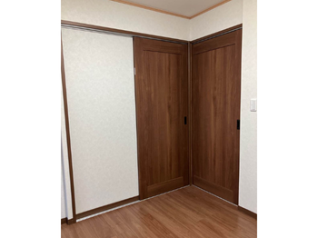 経年劣化した建具や壁を一新